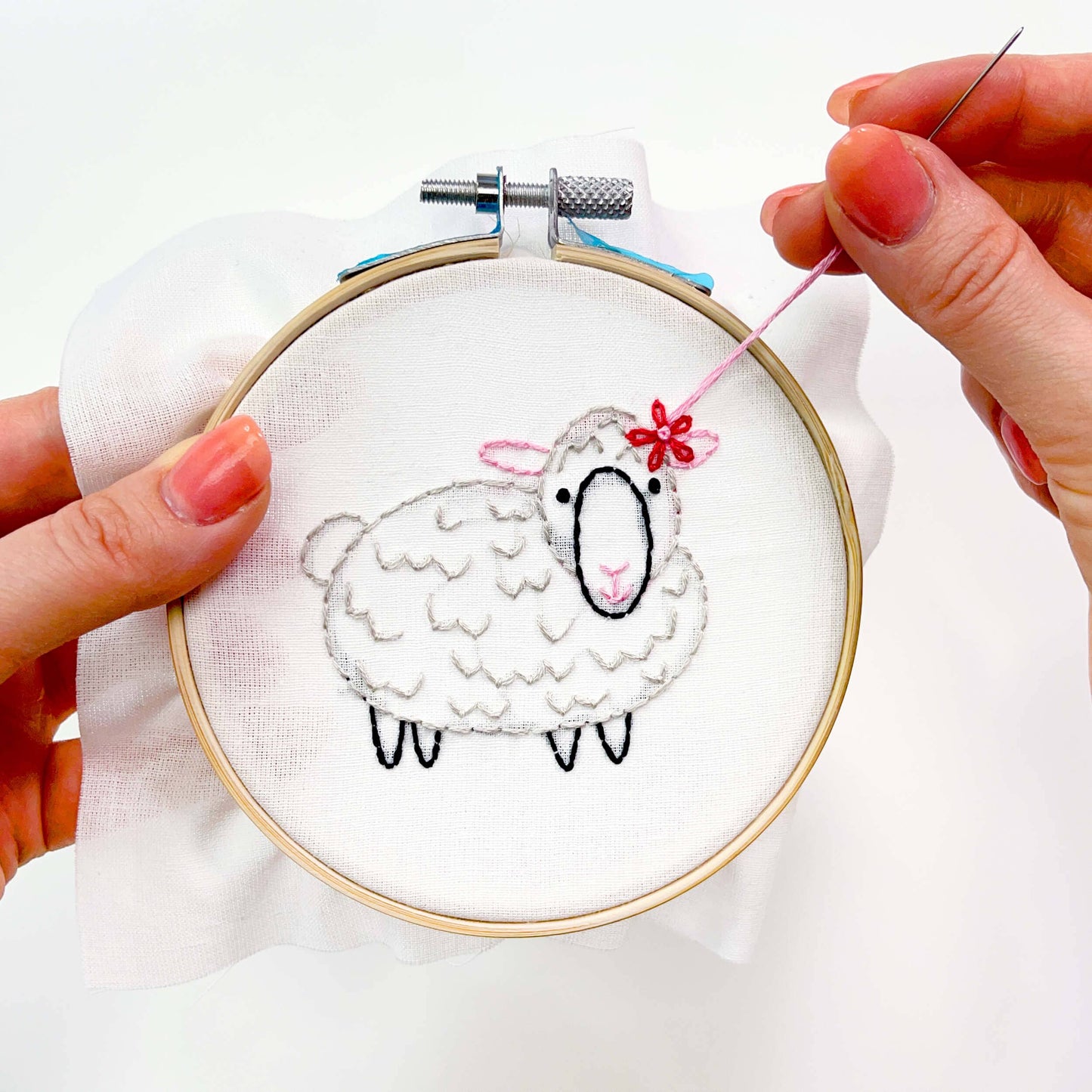 Sheep 4" embroidery kit