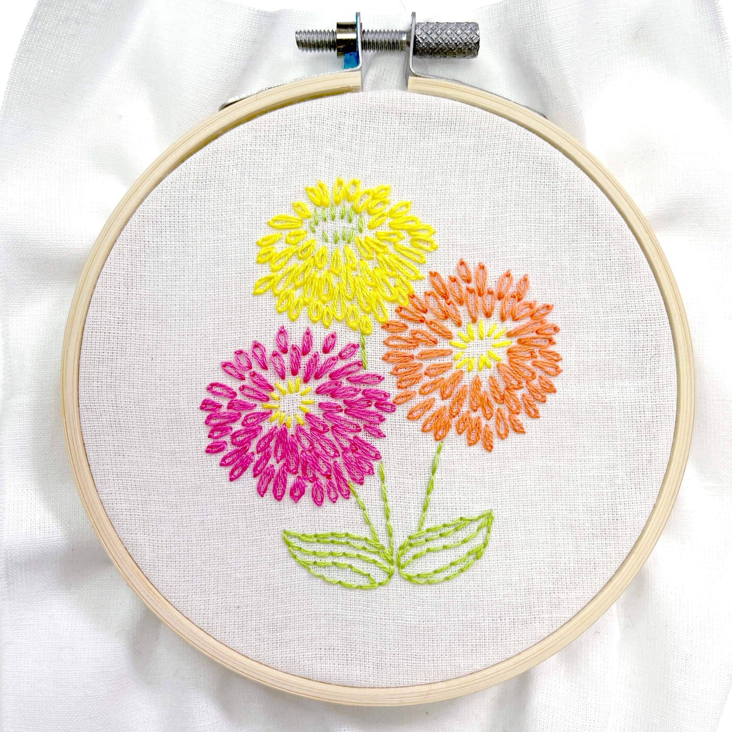 Zinnia 4" embroidery kit