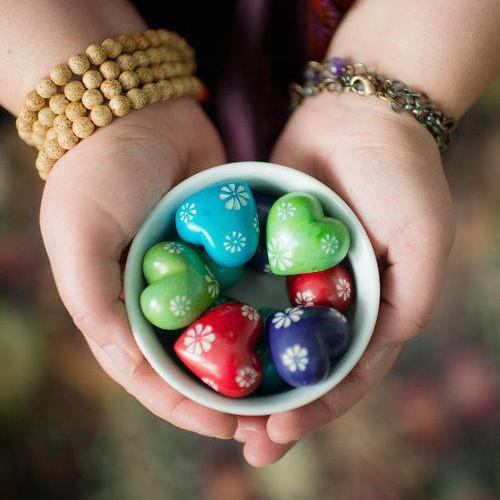 fair trade :: floral hand-carved soapstone heart